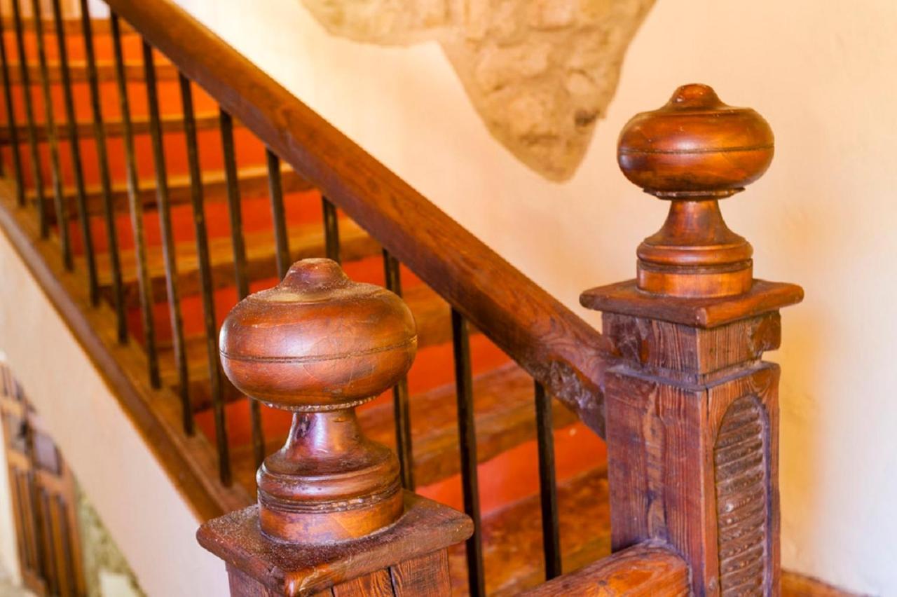 Apartamentos Casa Samper Santa Eulalia de Gállego Esterno foto