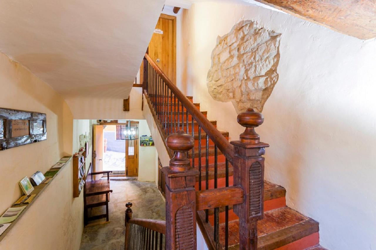 Apartamentos Casa Samper Santa Eulalia de Gállego Esterno foto