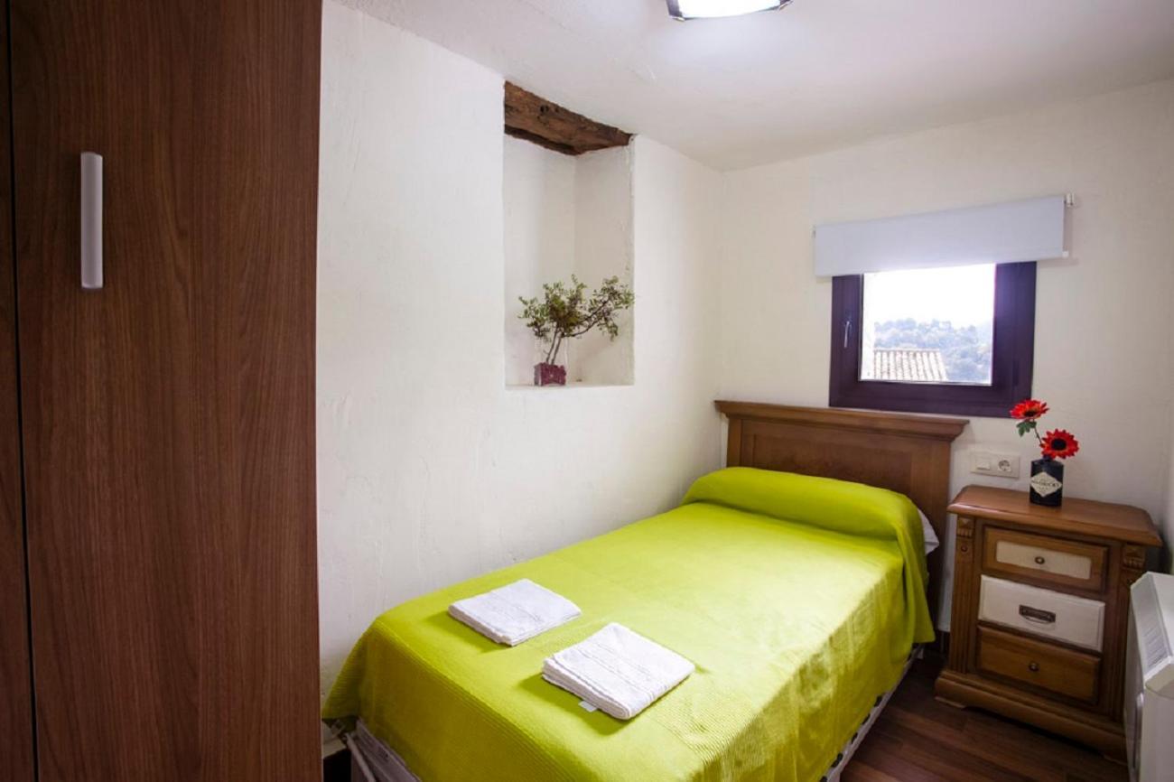 Apartamentos Casa Samper Santa Eulalia de Gállego Camera foto