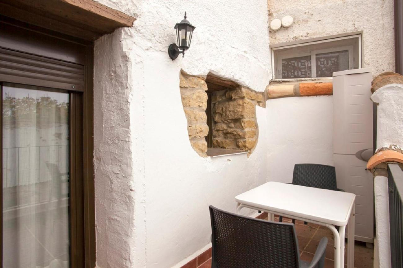 Apartamentos Casa Samper Santa Eulalia de Gállego Camera foto