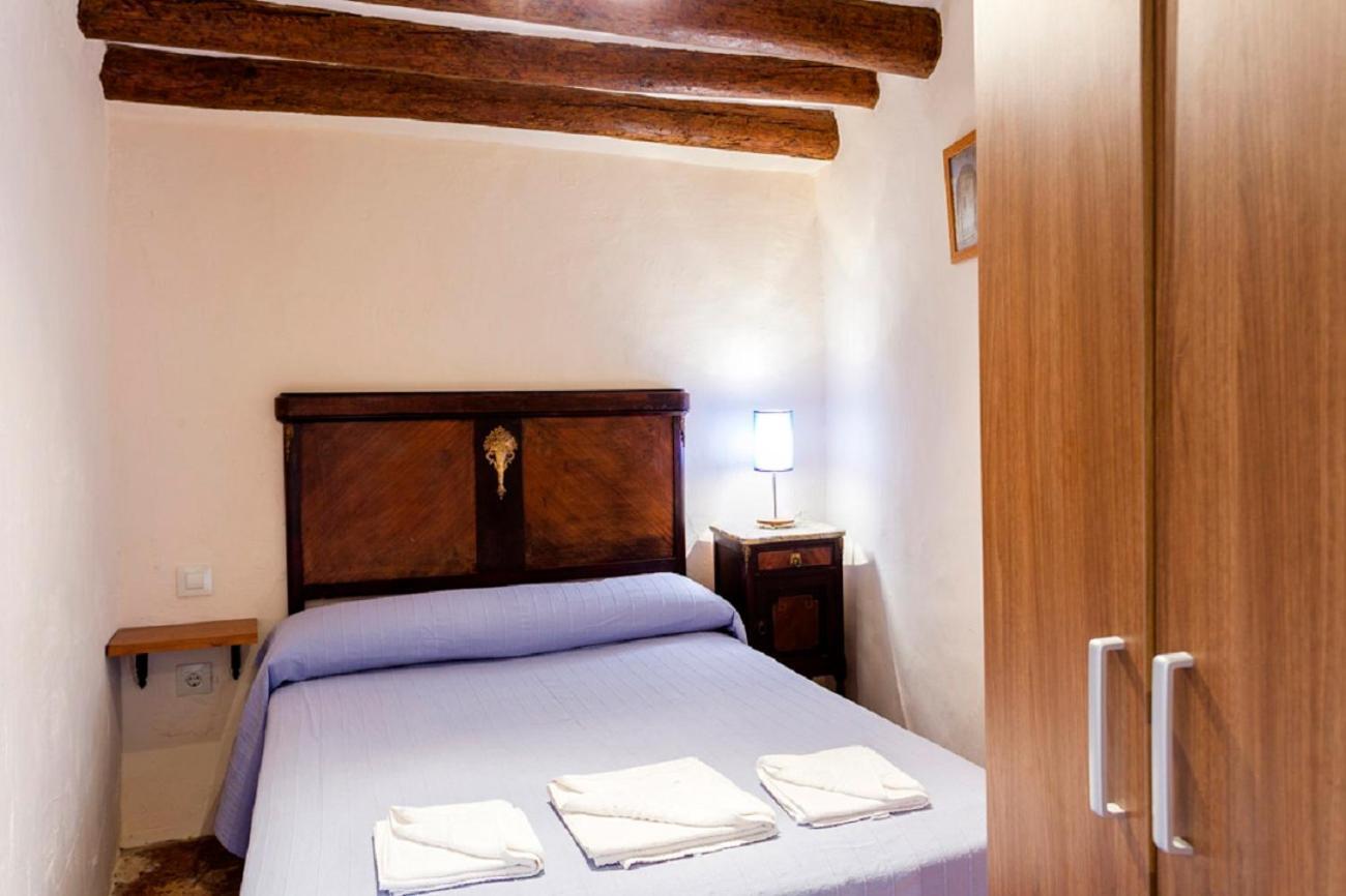Apartamentos Casa Samper Santa Eulalia de Gállego Camera foto